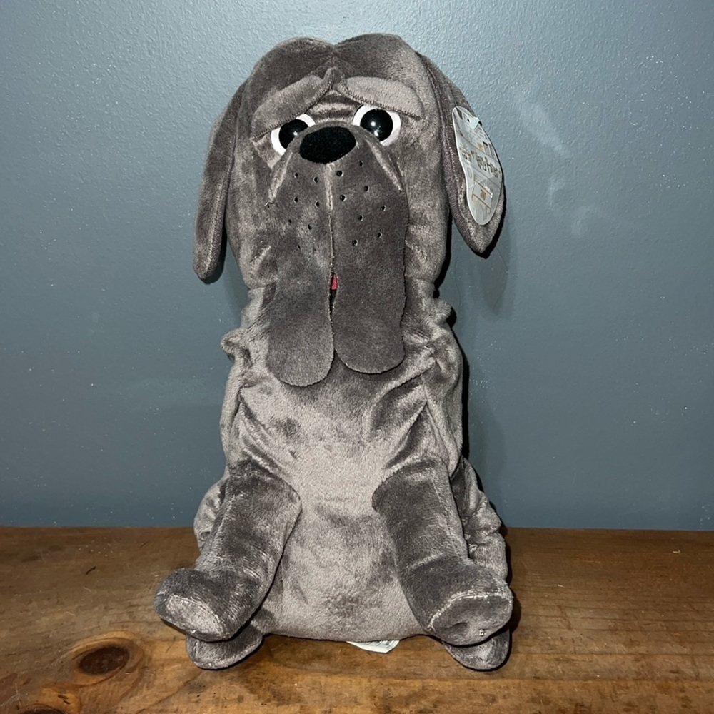 Wizarding World of Harry Potter Hagrid’s dog 13” tall Fang bloody coward dog NWT